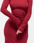 Сукня по фігурі з довгим рукавом бордо