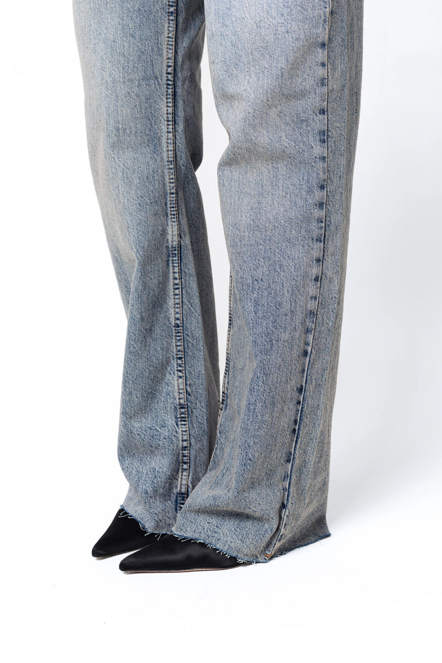 Джинси вінтажні прямого крою з необробленим низом