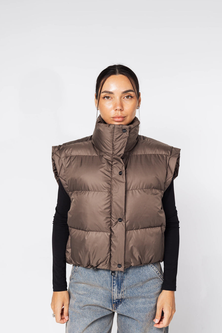 Жилет укорочений на затяжках - Мокко