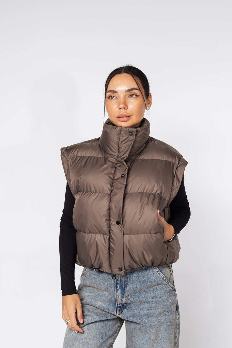 Жилет укорочений на затяжках - Мокко