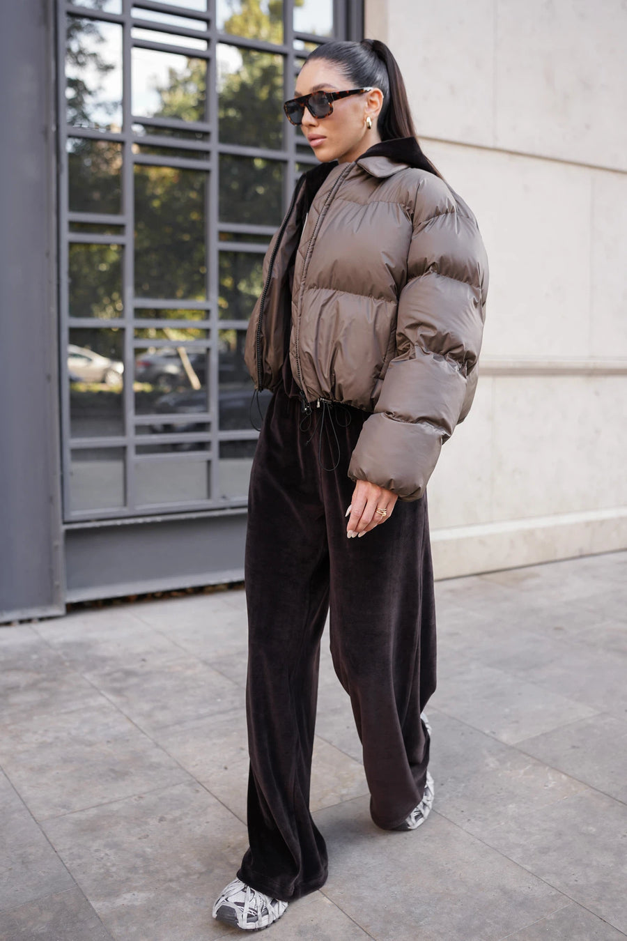 Укорочений пуфер без капюшону мокко