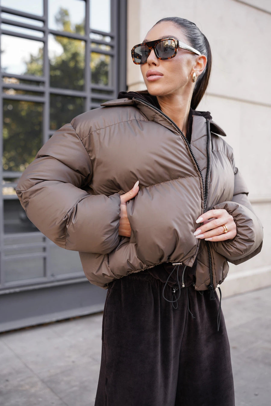 Укорочений пуфер без капюшону мокко