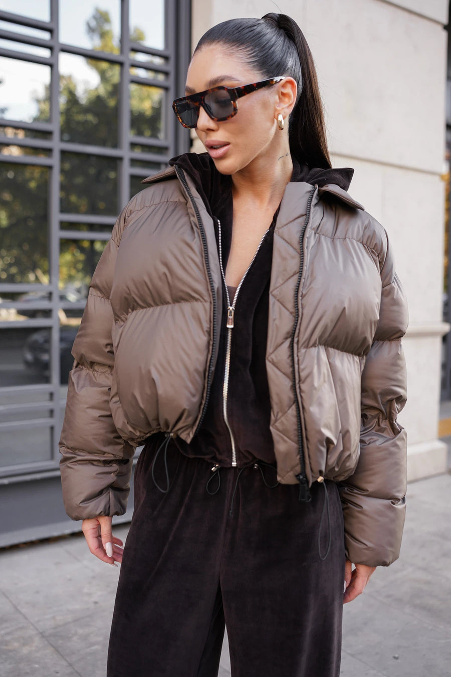 Укорочений пуфер без капюшону мокко