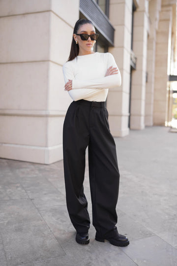 Брюки класичного крою - чорні