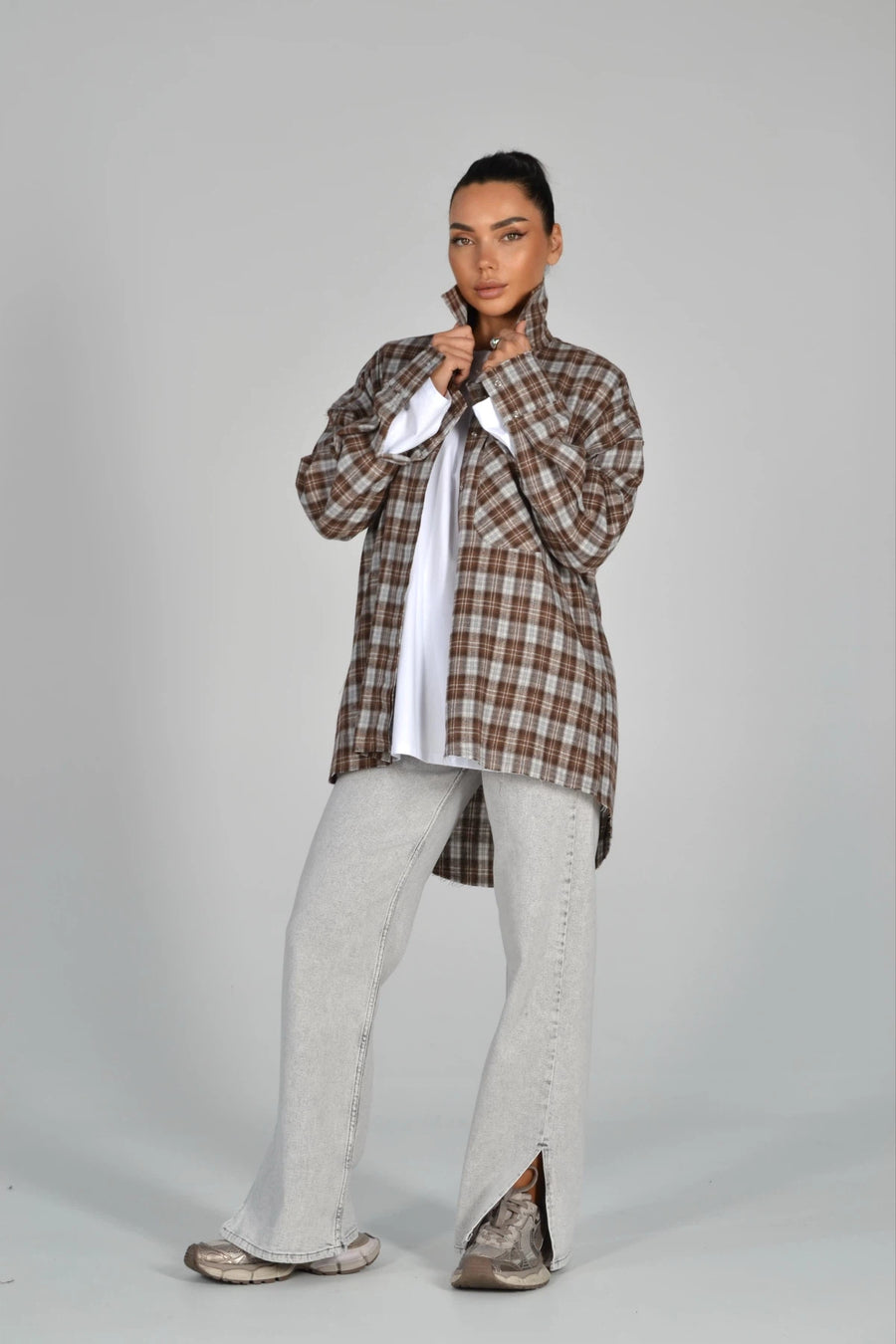 Картата сорочка з бахромою - коричнева