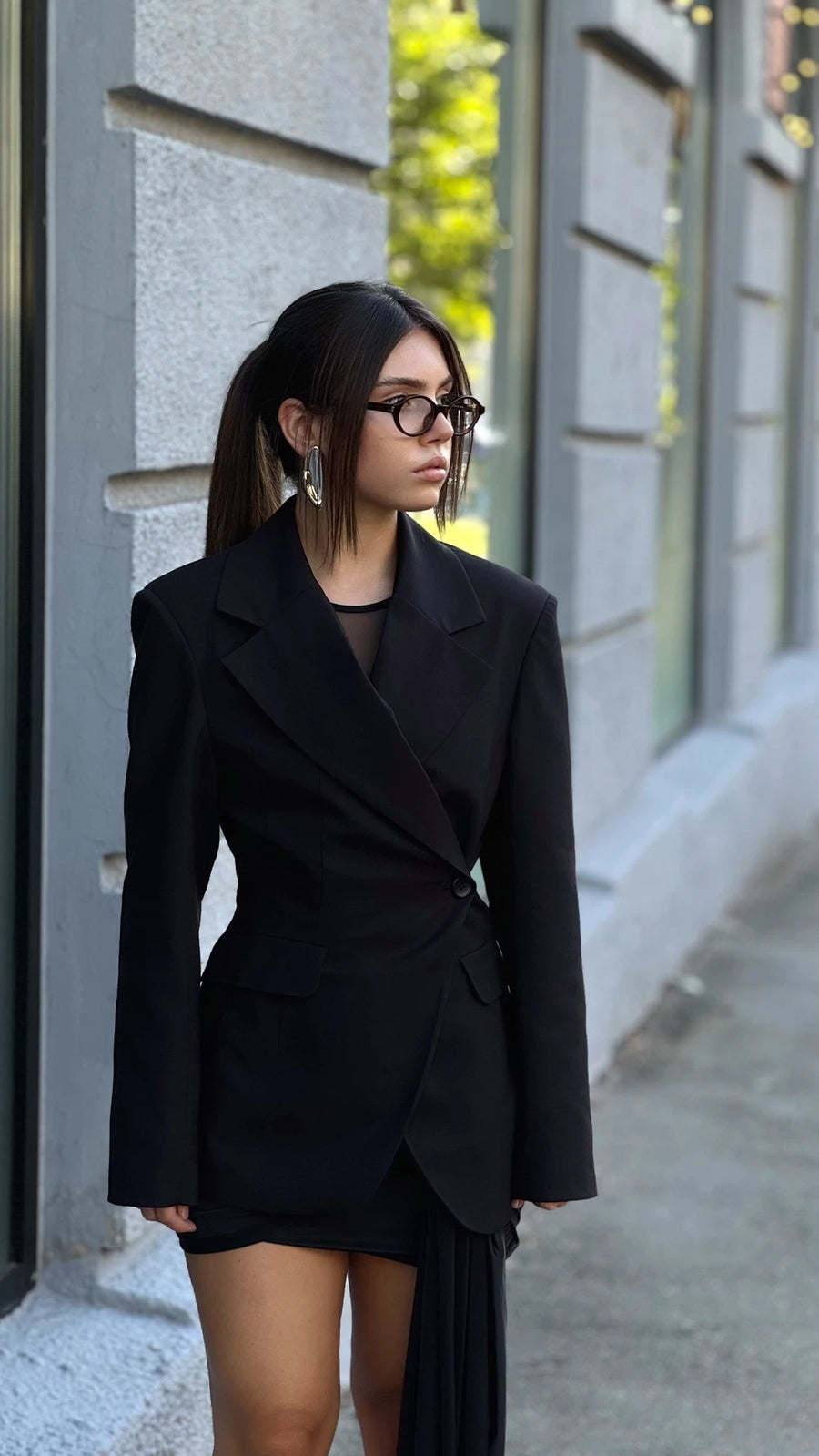 Приталений жакет - чорний