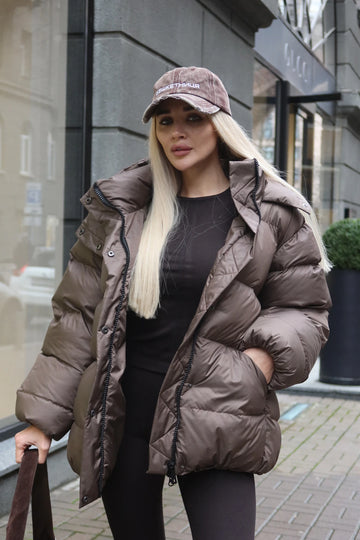 Пуховик в стилі оверсайз - мокко